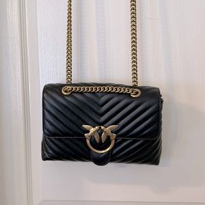 Pinko classic live bag one with chevron pattern